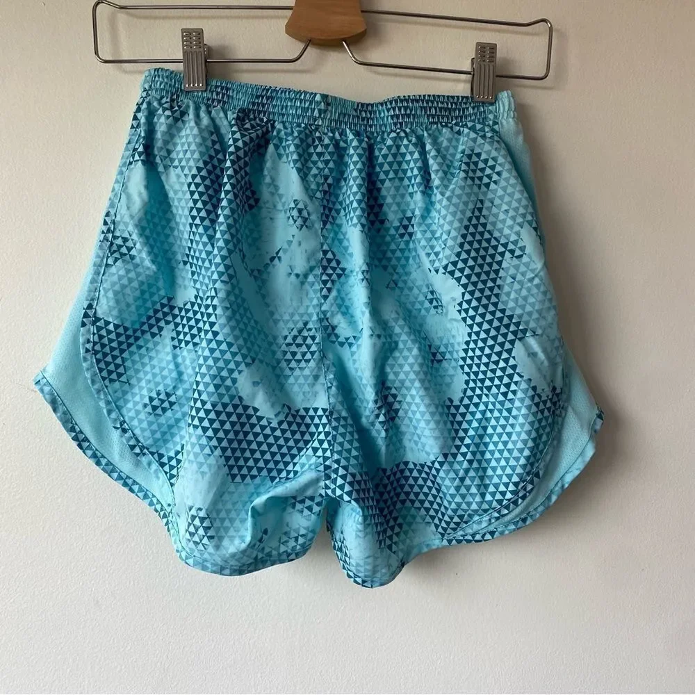 Nike light blue geometric patterned running shorts size small‎
